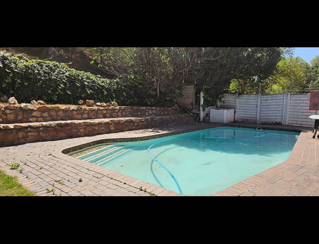 3 BEDROOM HOUSE FOR SALE IN CYRILDENE